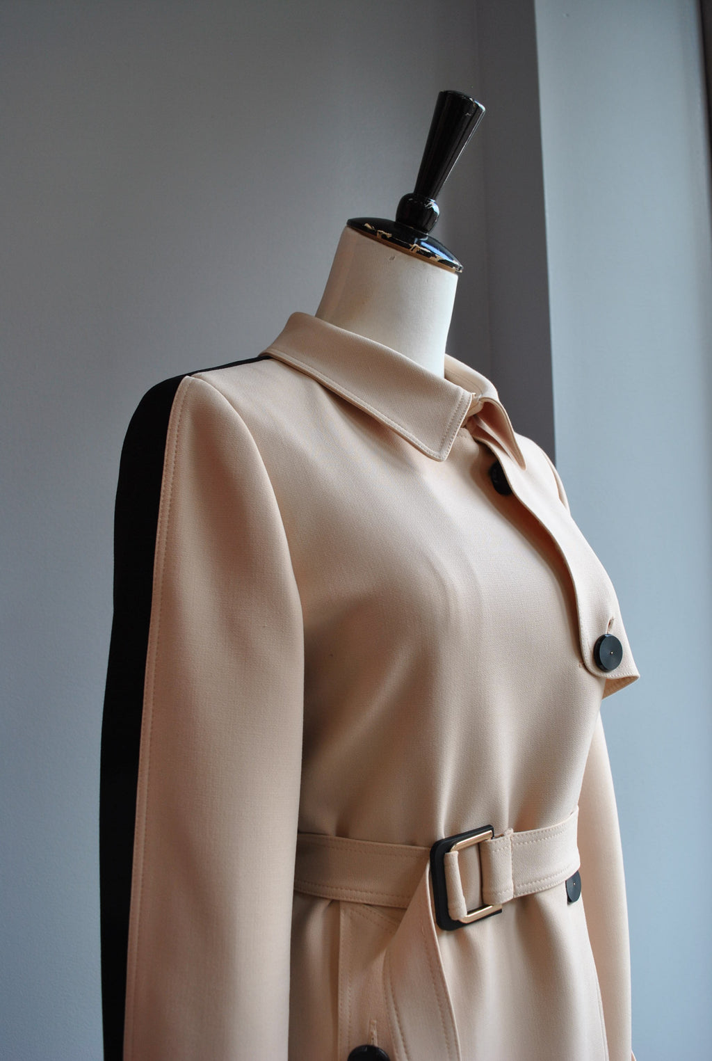 BEIGE AND BLACK TRENCH COAT