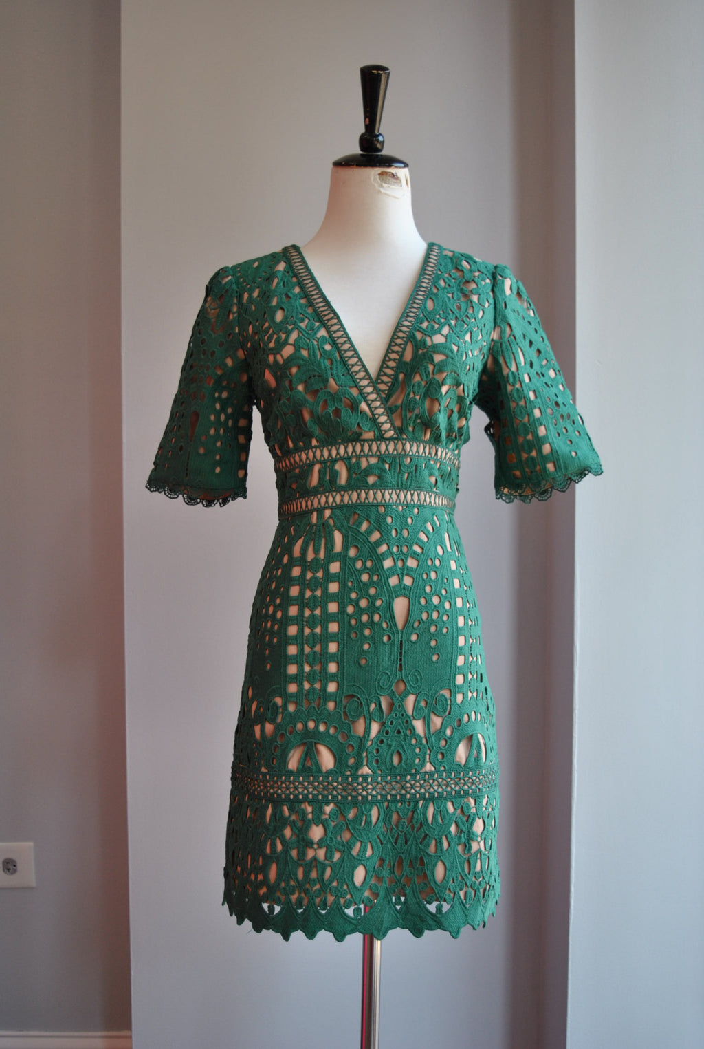 CLEARANCE - EMERALD GREEN LACE AND BEIGE MINI COCKTAIL DRESS