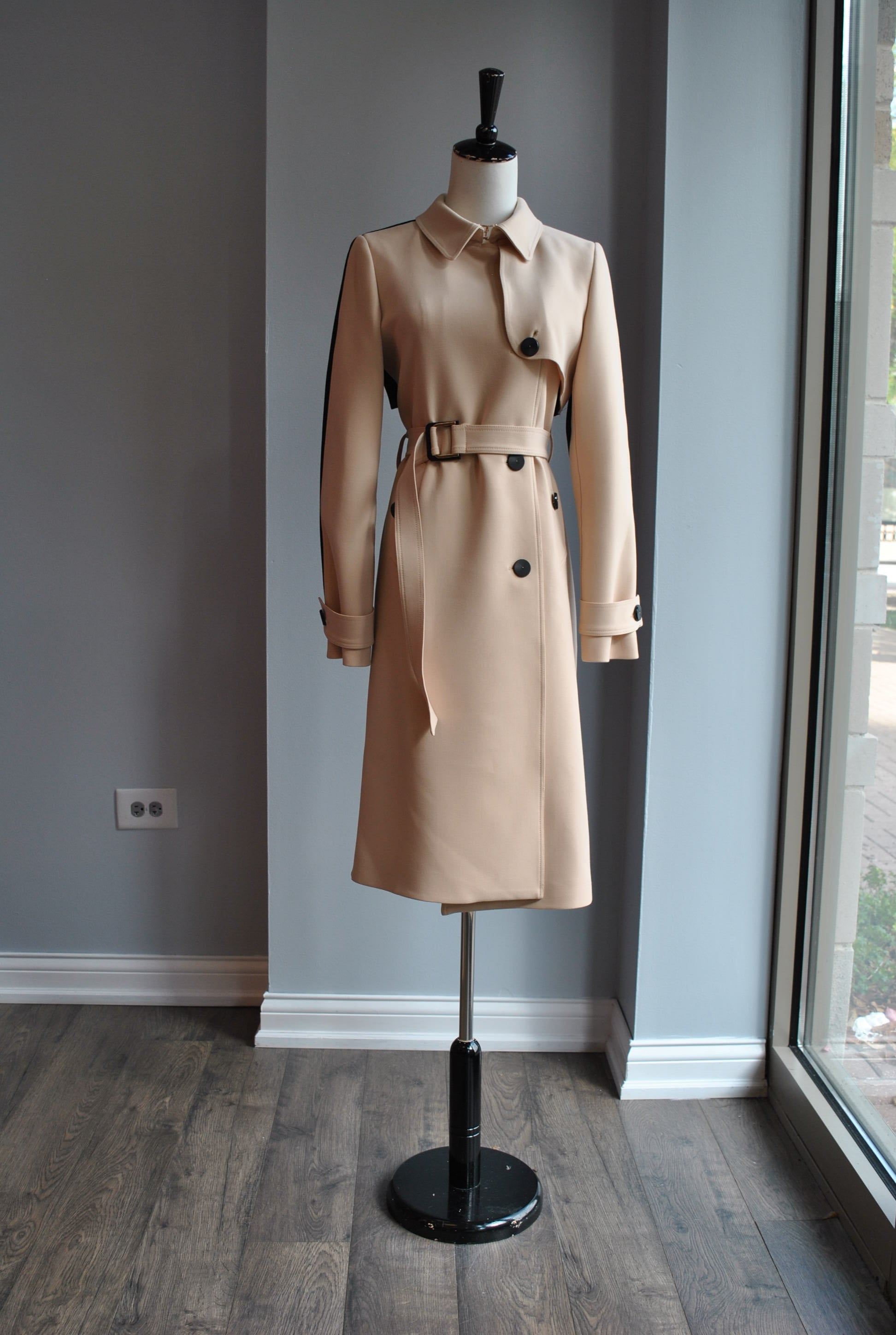 Aigner trench coat clearance
