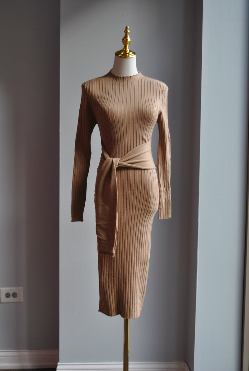 BEIGE SWEATER DRESS