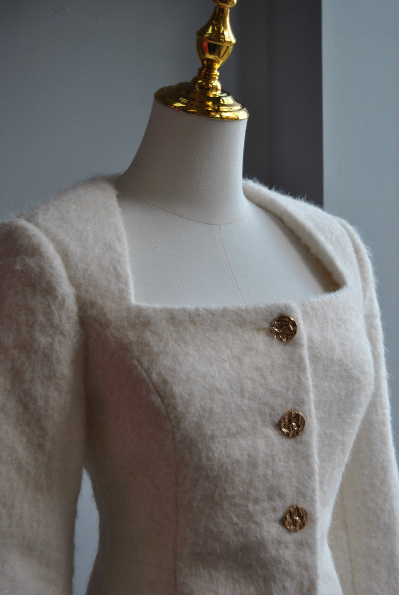 VANILLA FITTED JACKET