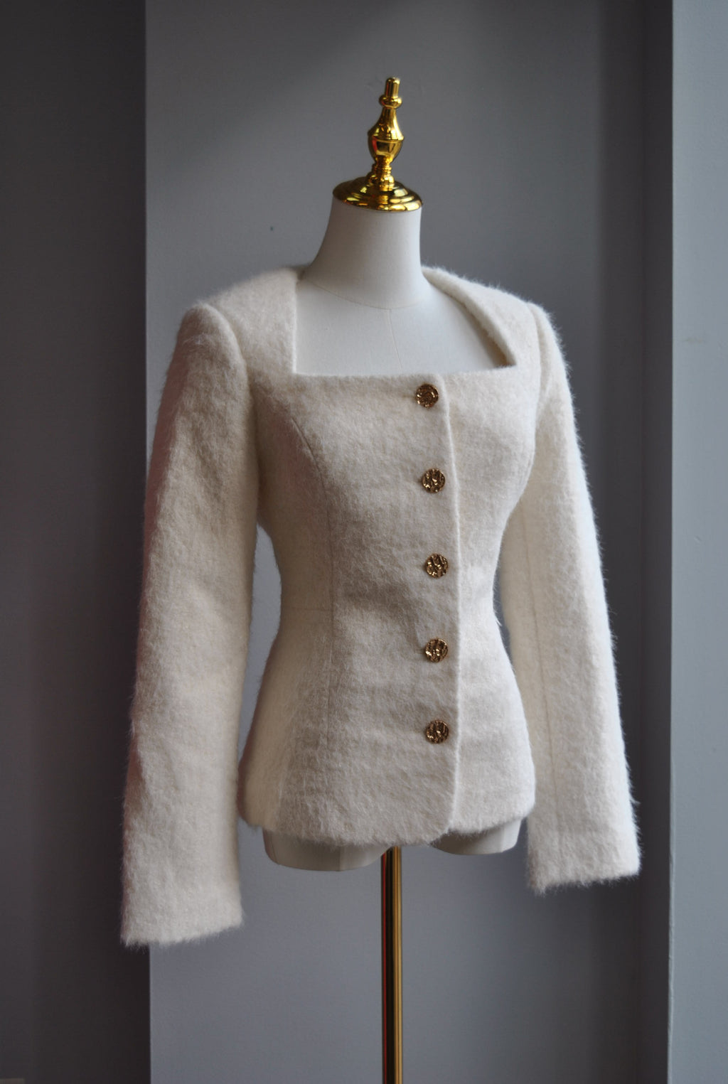 VANILLA FITTED JACKET