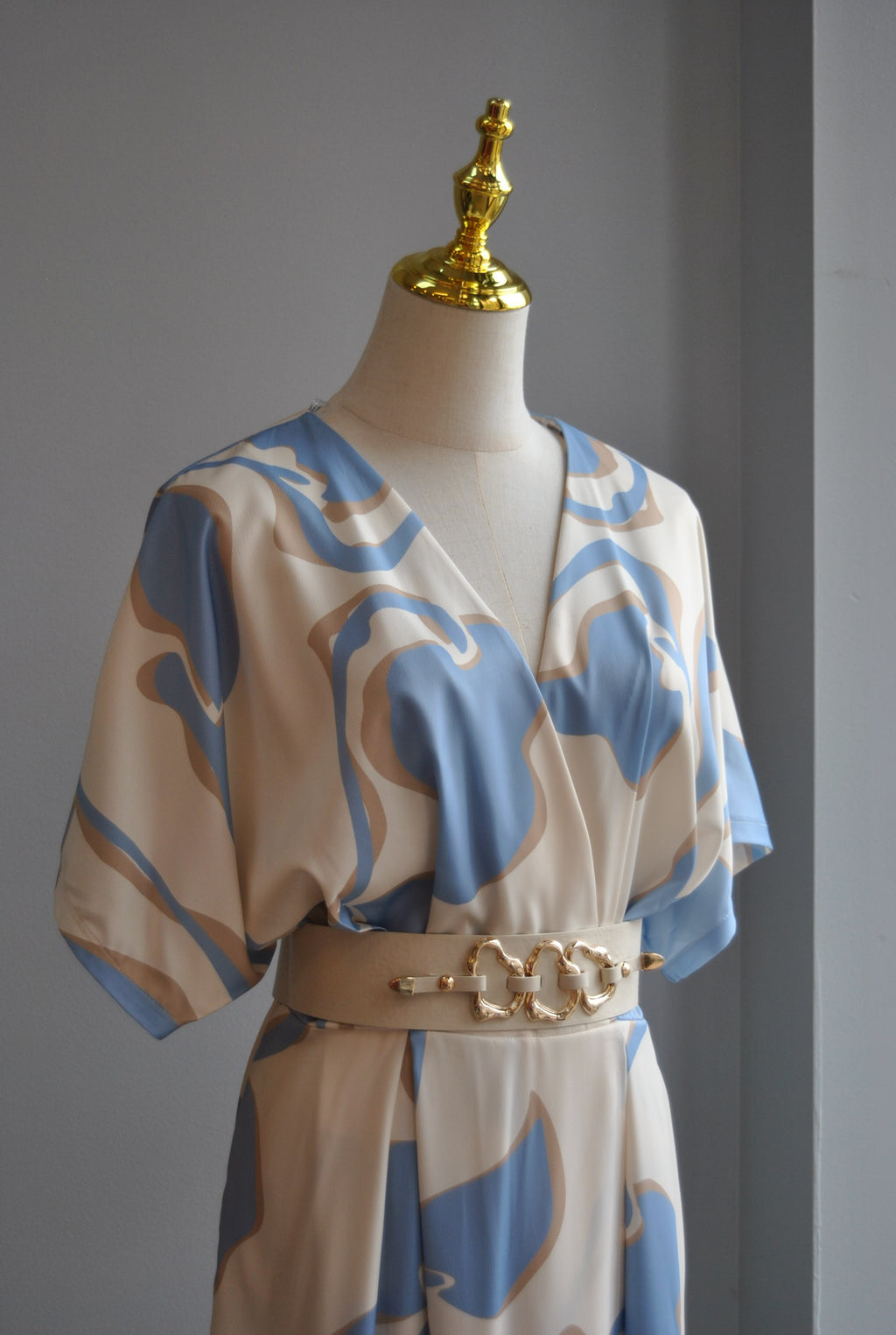 VANILLA AND BLUE MIDI SUMMER DRESS WITH A BELT