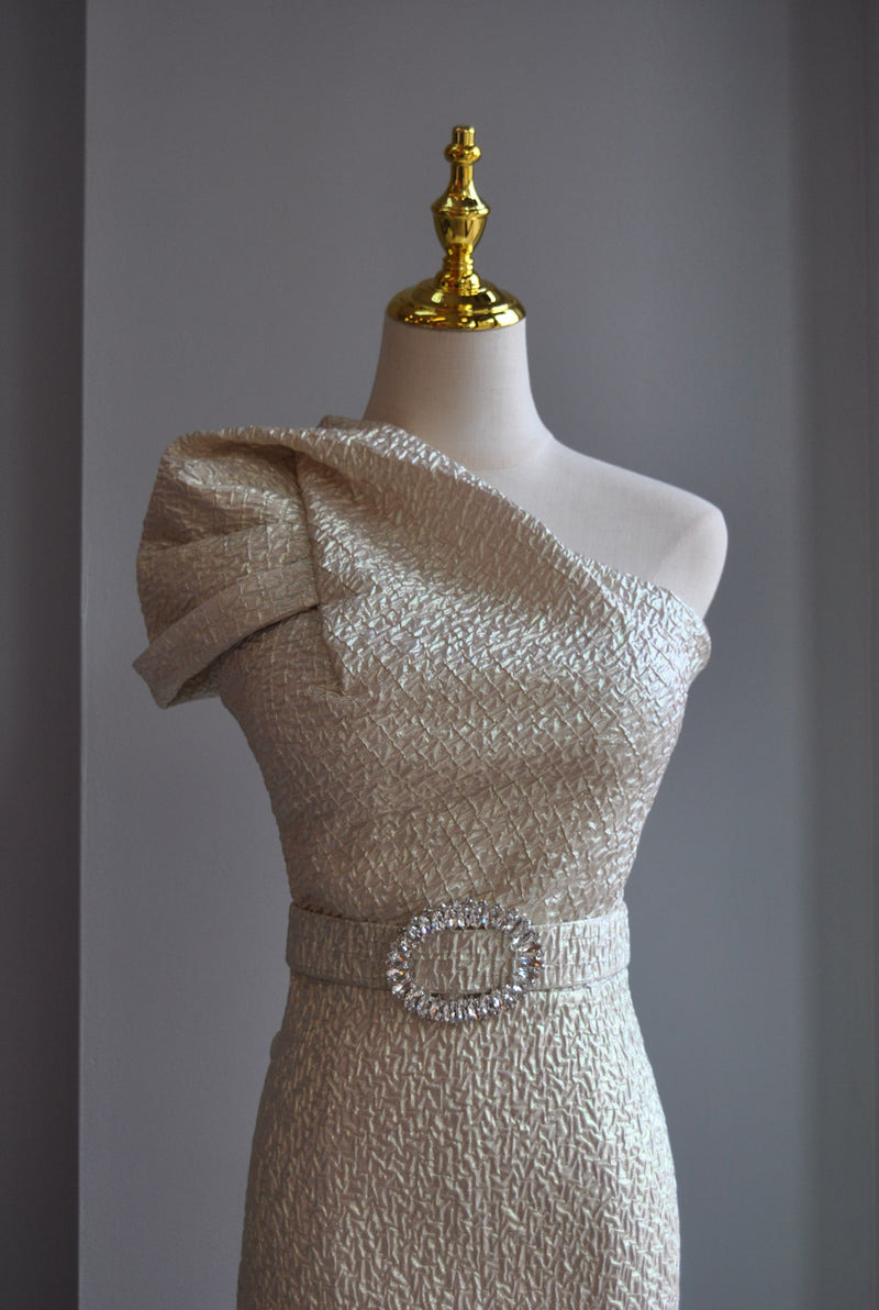 SILVER VANILLA MIDI ASYMMETRIC DRESS WITH A CRYSTAL BELT