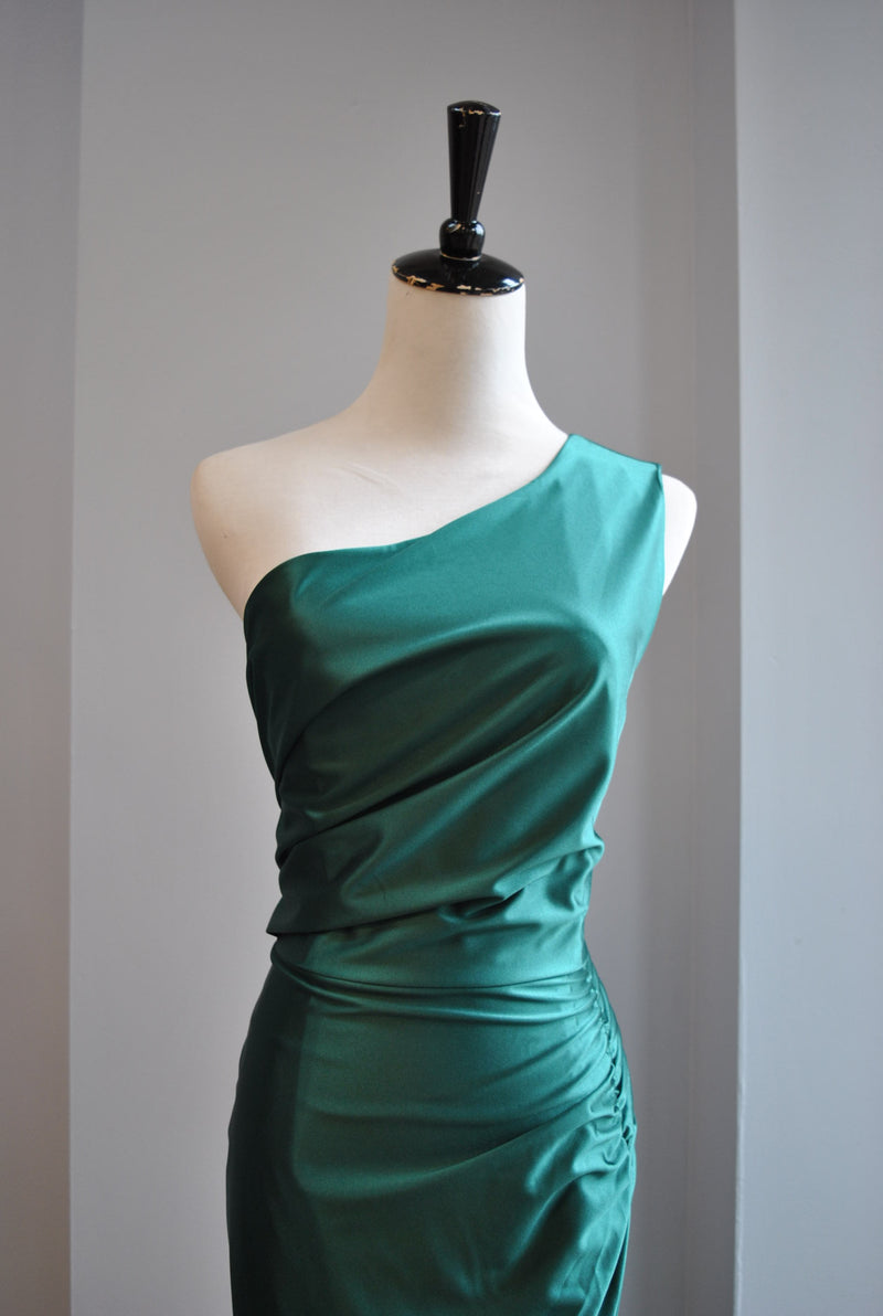 EMERALD GREEN LONG SIMPLE EVENING DRESS WITH SIDE SLIT
