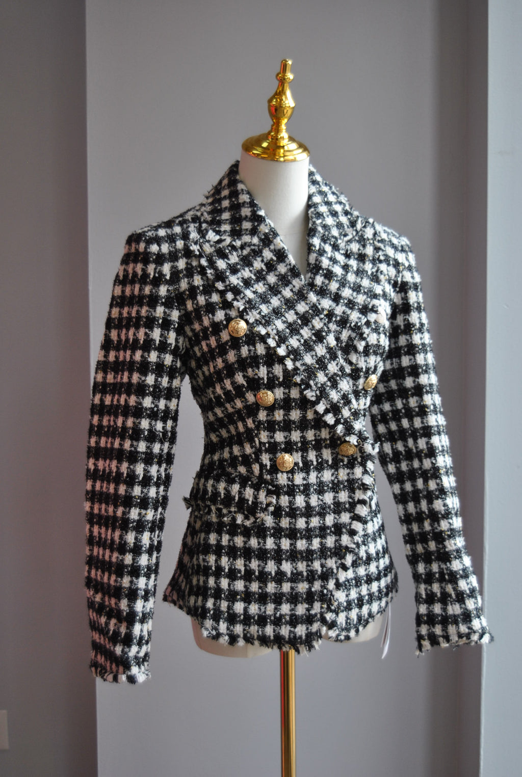 BLACK AND WHITE CHECK DOUBLE BREASTED