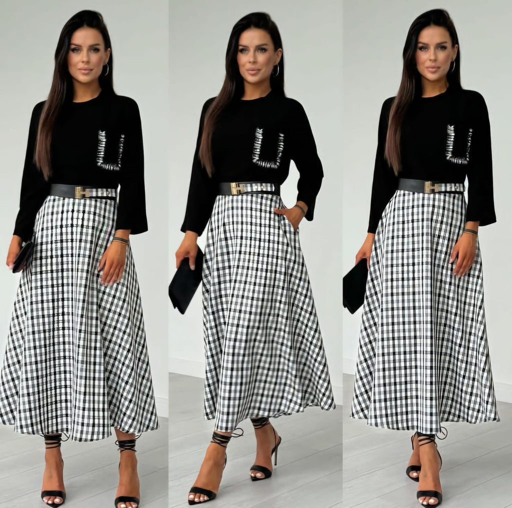 BLACK AND WHITE FIT AND FLAIR MIDI DRESS WITH A BELT AND SIDE POCKETS