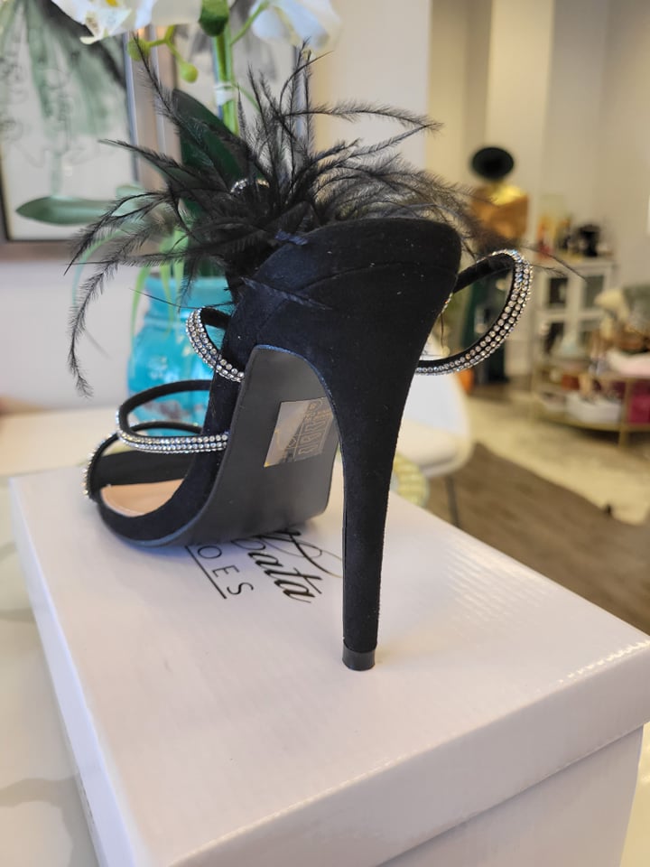 BLACK SANDAL ANKLE WRAP HEELS ITH FEATHERS DETAILS