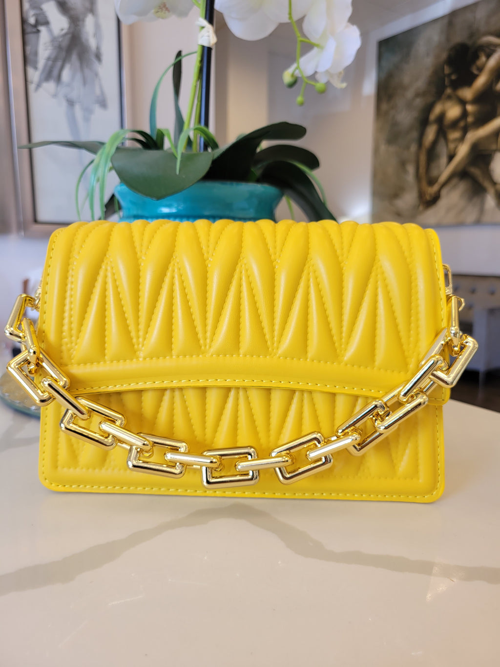 ELECTRIC ORANGE CROSSBODY BAG WITH GOLD CHAIN – Le Obsession Boutique