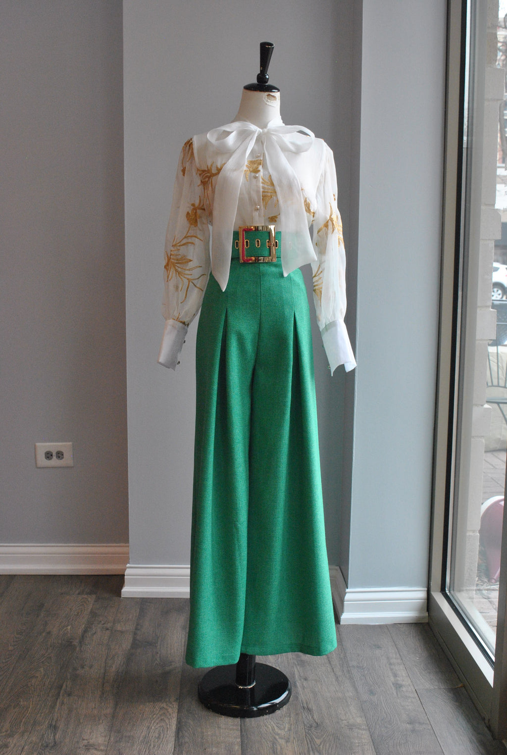 EMERALD GREEN HIGH WAISTED FLAIR PANTS WITH A BELT