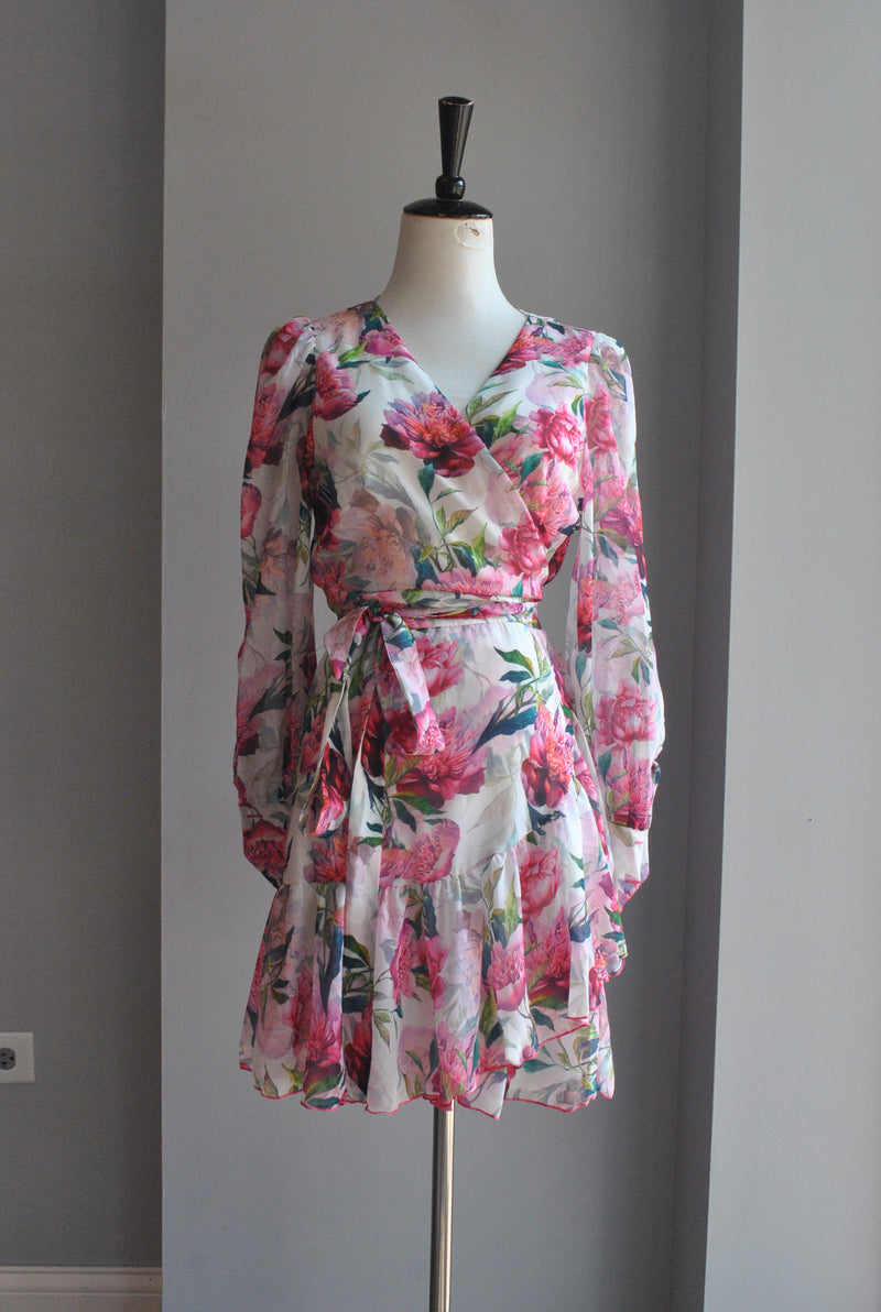 WHITE AND PINK MULTI WRAP SUMMER DRESS