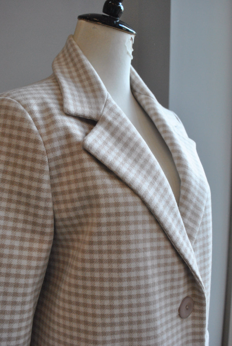 BEIGE AND WHITE SIMPLE COAT