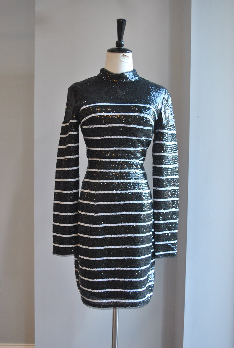BLACK AND WHITE STRIPES MINI PARTY DRESS