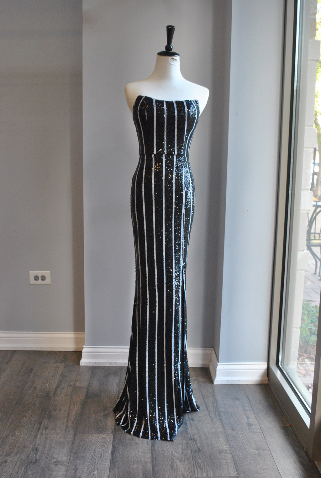 BLACK SEQUIN LONG EVENING GOWN
