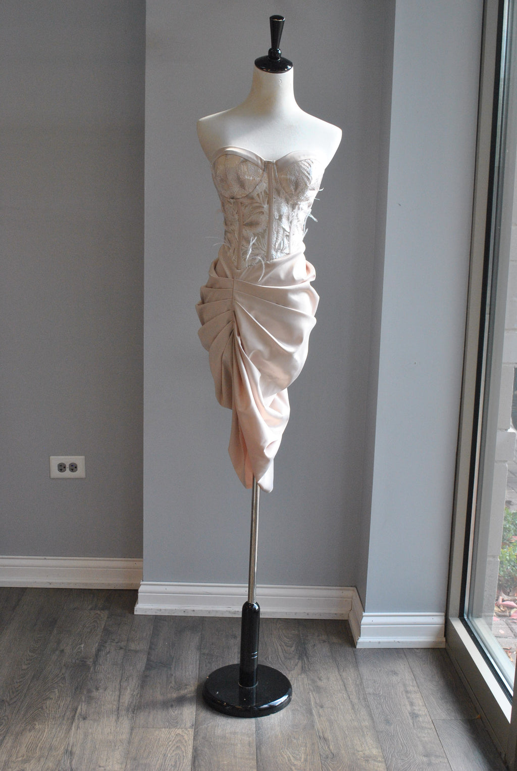 CHAMPAGNE SATIN STRAPLESS DRESS