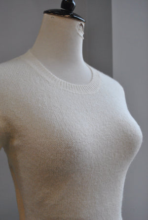 WHITE CROPPED TOP