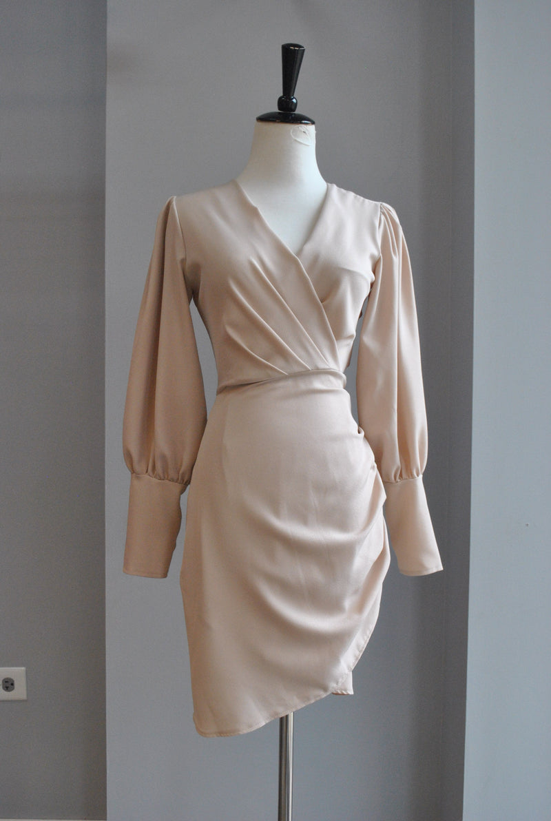 BEIGE DRESS WITH RUSHING