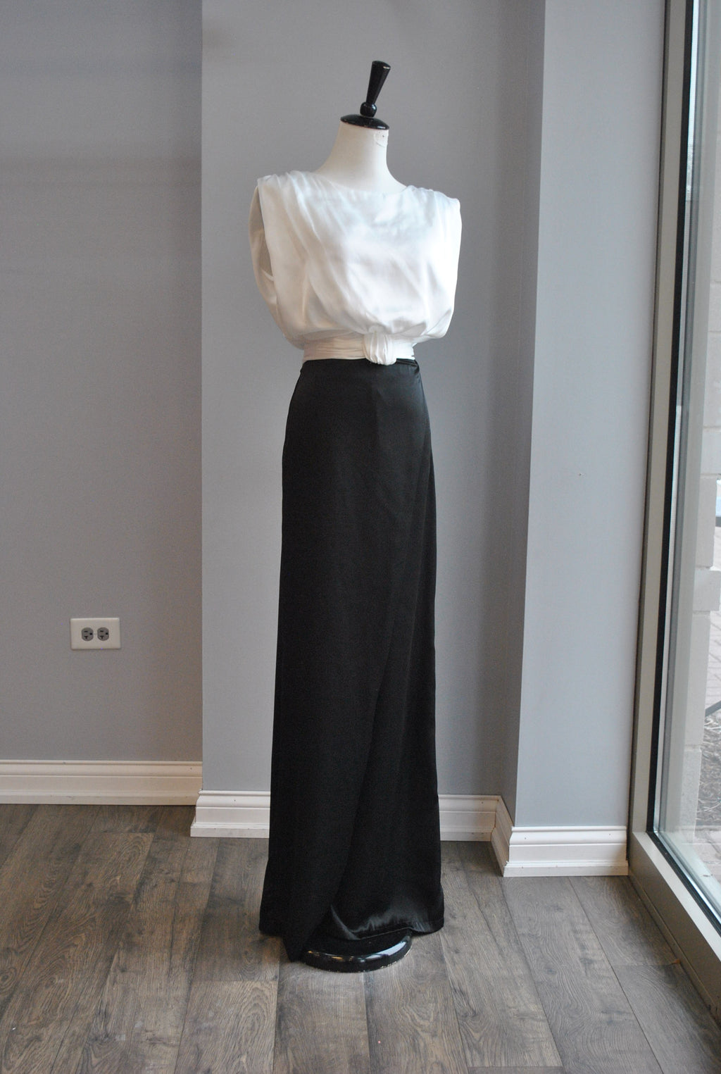 BLACK PALAZZO SILKY FLAIR HIGH WAISTED PANTS
