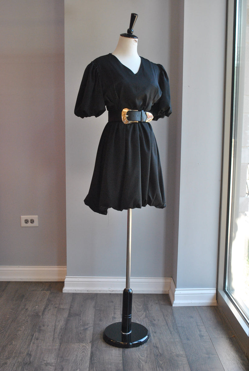 SIMPLE BLACK DRESS WITH BELL SLEEVES AND A BELT