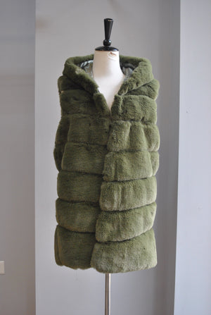 OLIVE GREEN FAUX FUR VEST
