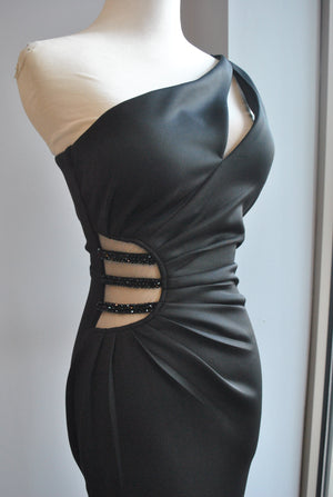 BLACK SIMPLE ONE SHOULDER LONG EVENING GOWN WITH SIDE SLIP