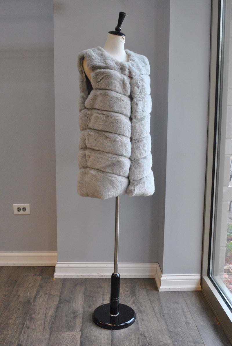 Light grey hotsell fur gilet