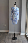 BLUE AND WHITE MINI SUMMER DRESS WITH FRONT RUSHING