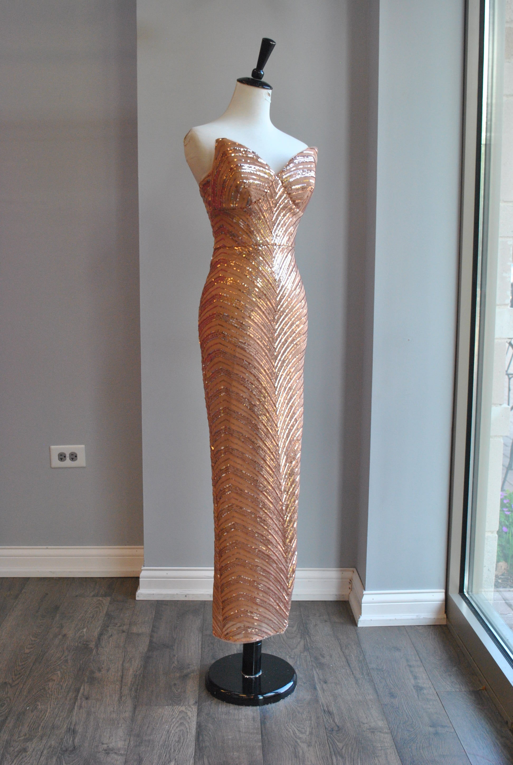 ROSE GOLD MIDI SEQUIN DRESS – Le Obsession Boutique