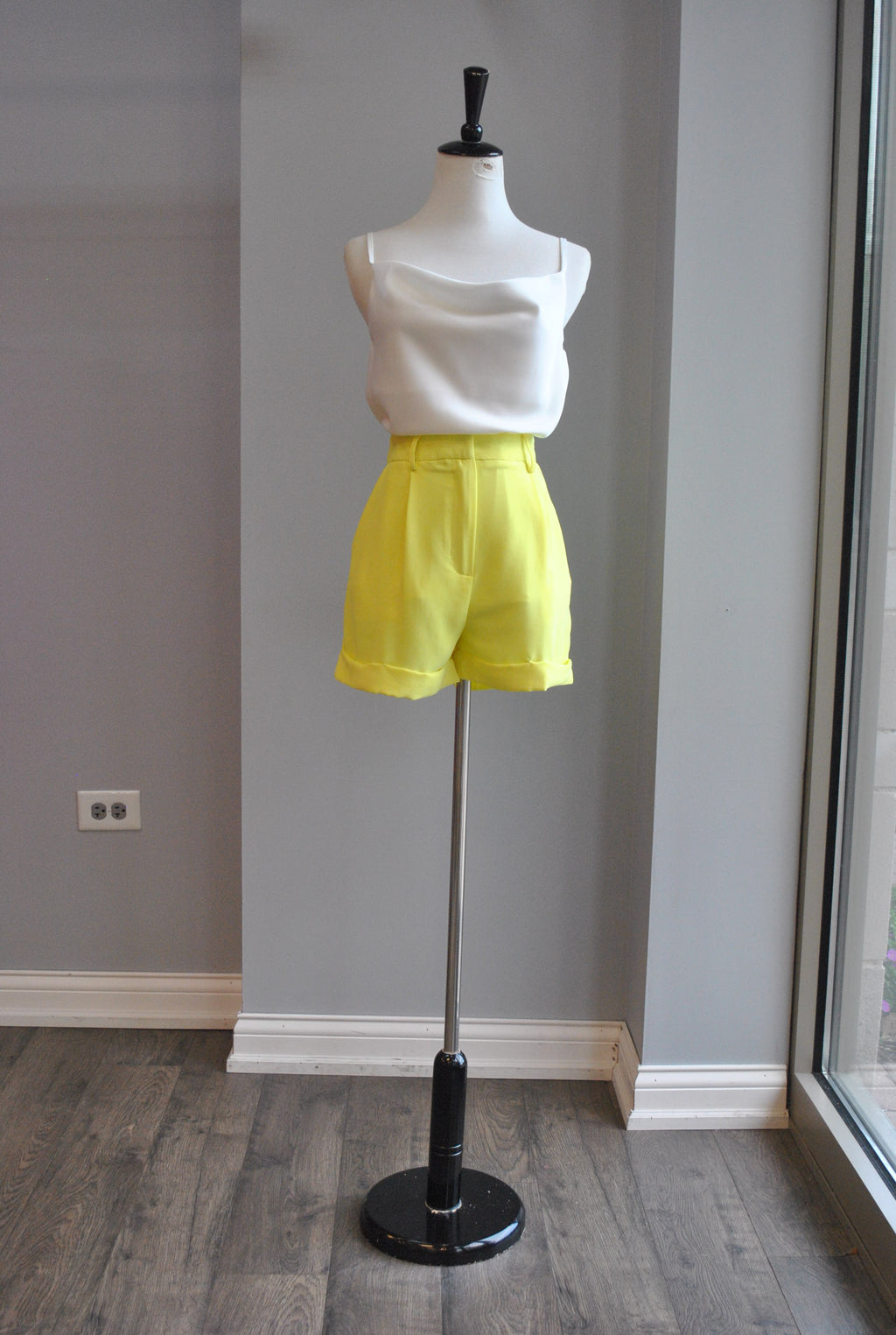 YELLOW SHORTS