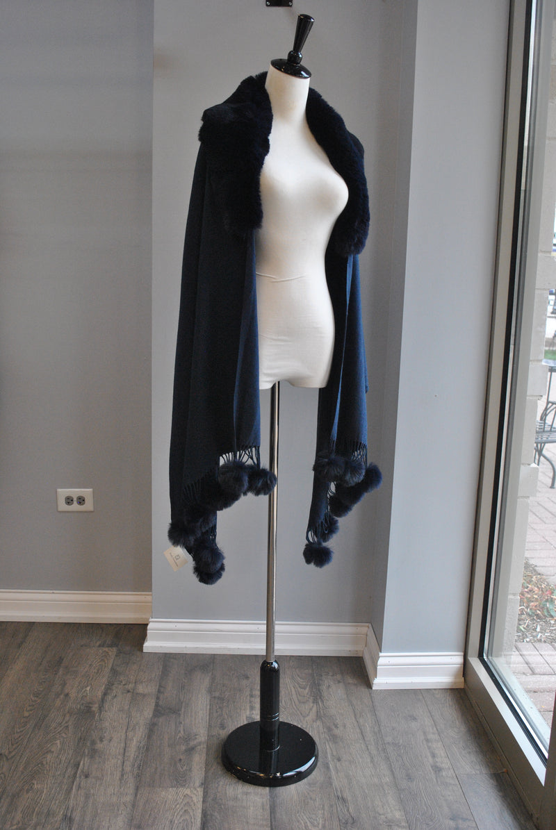 NAVY POM POM WRAP