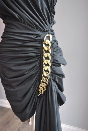BLACK ASYMMETRIC PARTY DRESS WITH A CHAIN