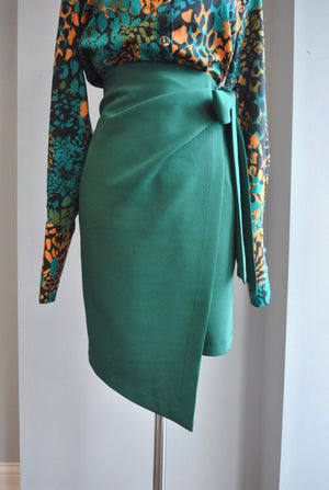 EMERALD GREEN SKIRT WITH SIDE TIE