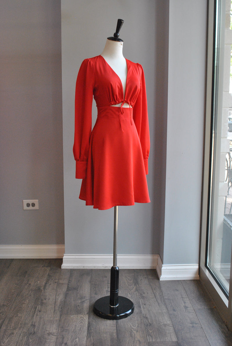 RED A-LINE DRESS WITH A PEEK A BOO