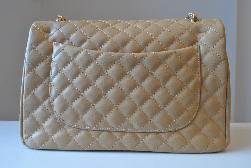 BIG LIGHT BEIGE GUILTED SHOULDER BAG WITH GOLD CHAIN