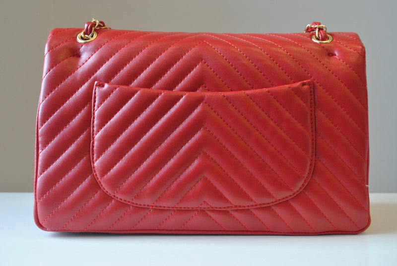 BIG RED GUILTED SHOULDER BAG WITH GOLD CHAIN
