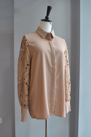 TAUPE BLOUSE WITH LACE SLEEVES