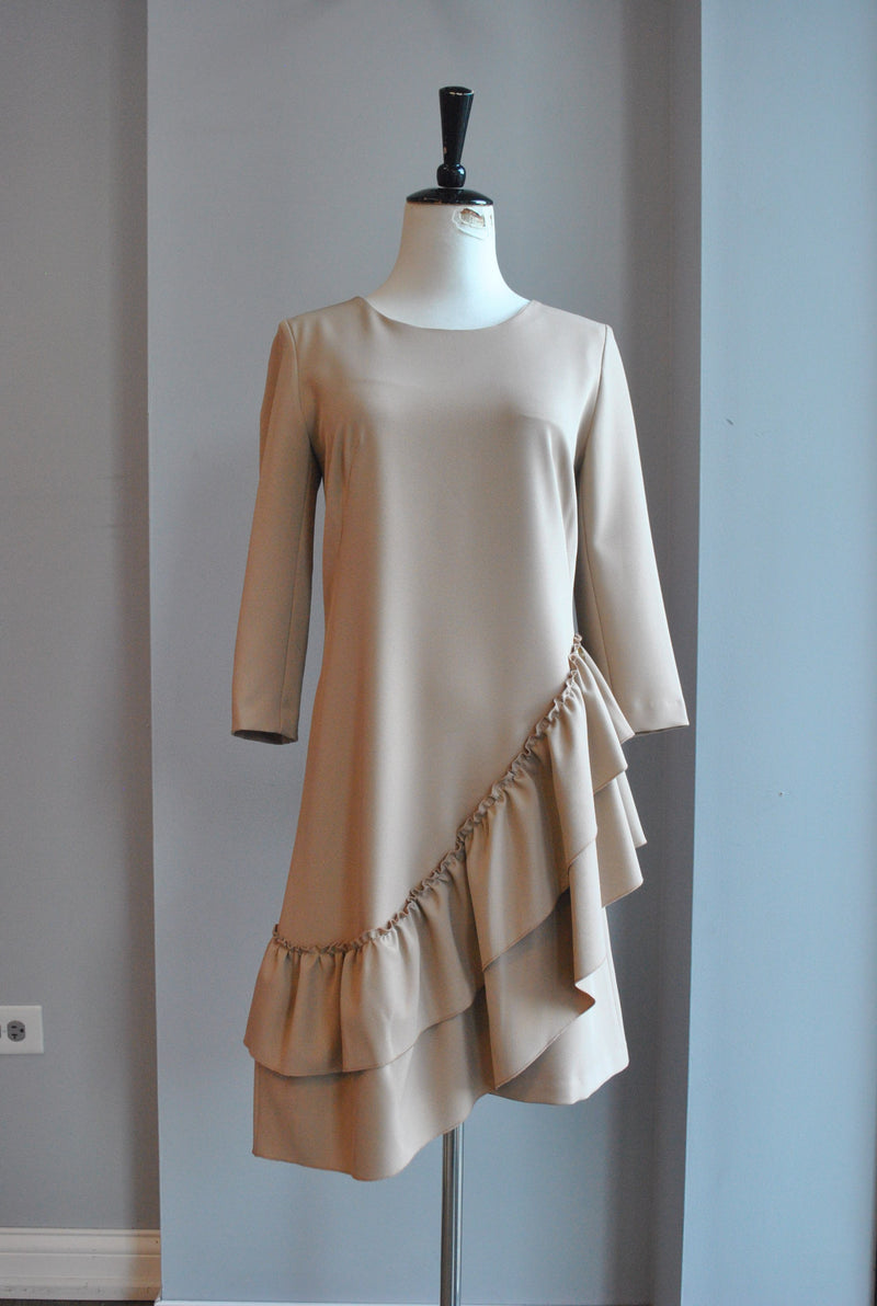 CLEARANCE - BEIGE TUNIC DRESS WITH A RUFFLE