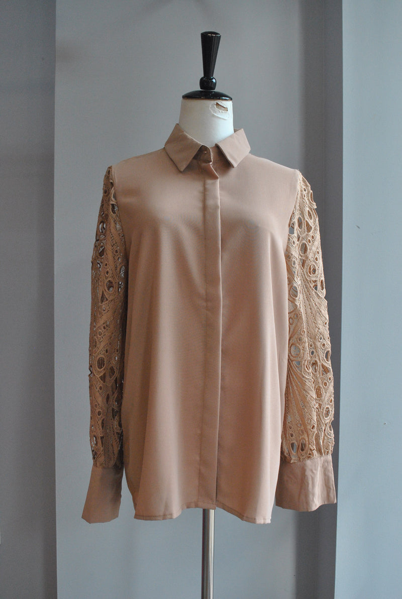 TAUPE BLOUSE WITH LACE SLEEVES