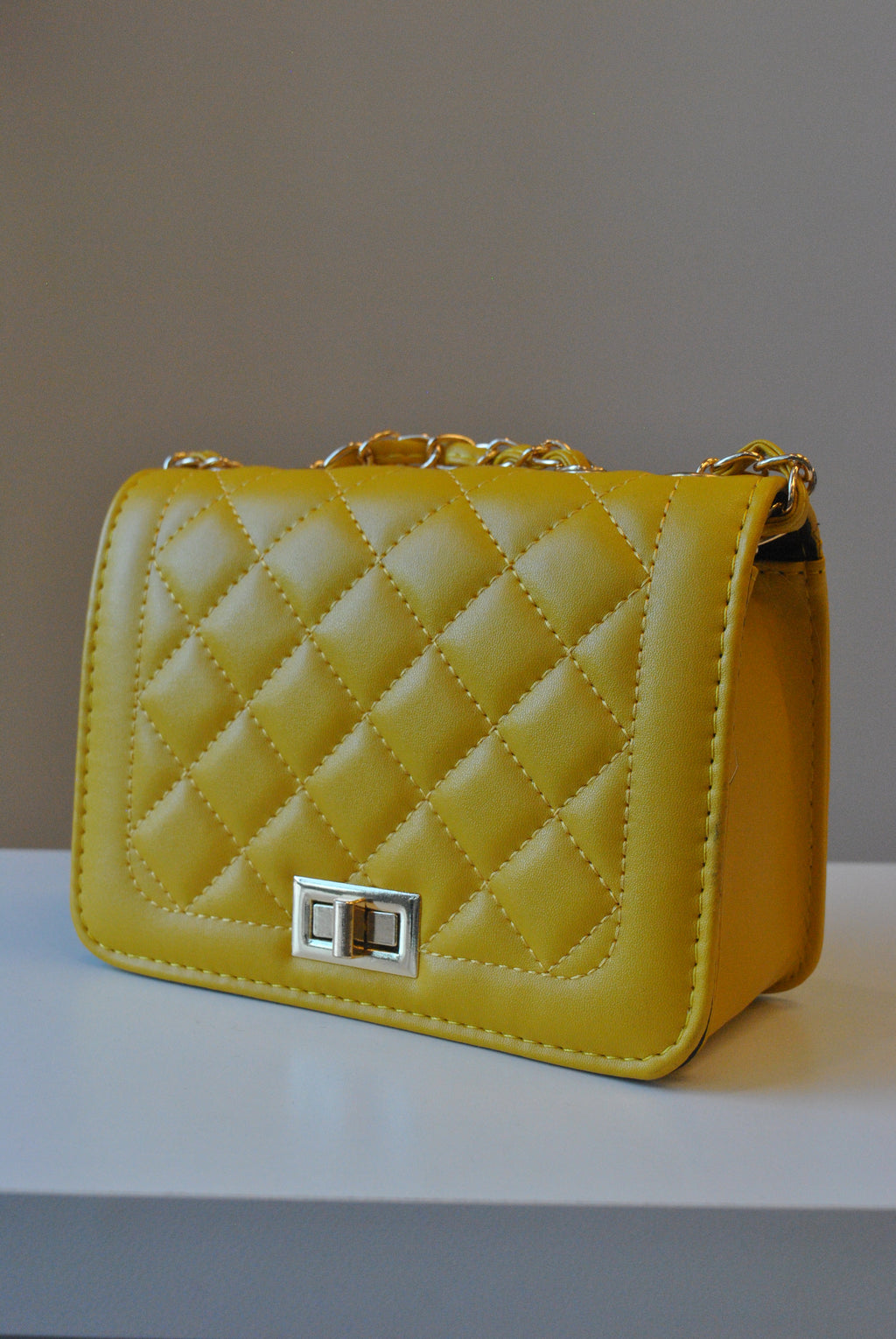 MUSTARD CROSSBODY HANDBAG