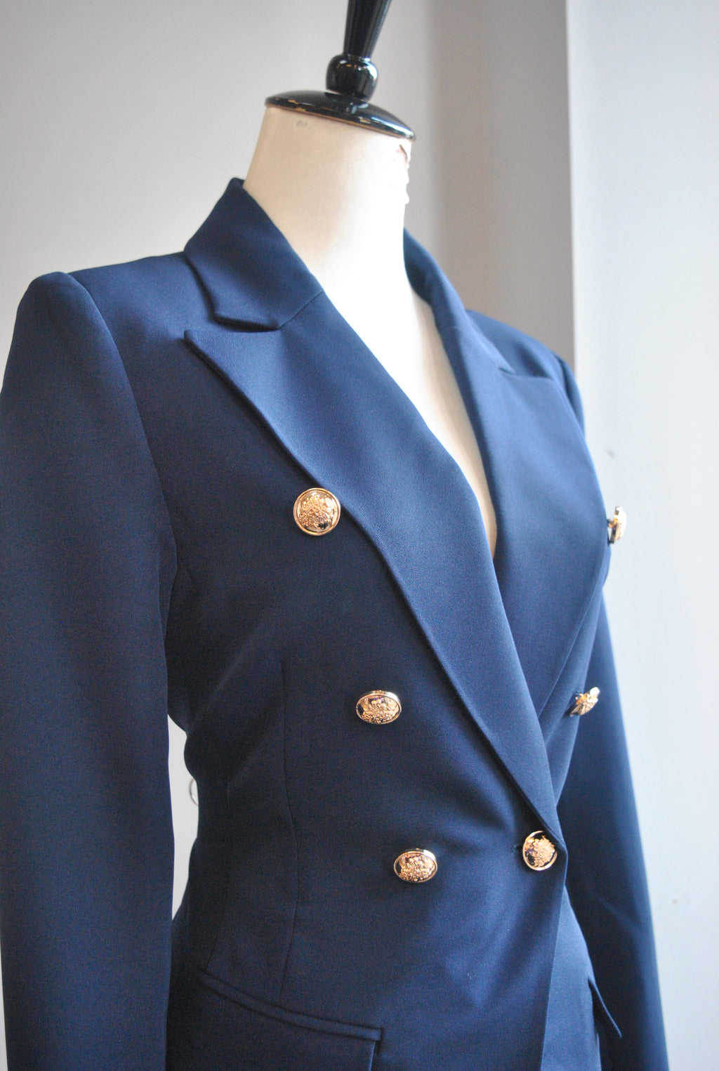 NAVY BLUE DOUBLE BREASTED BLAZER