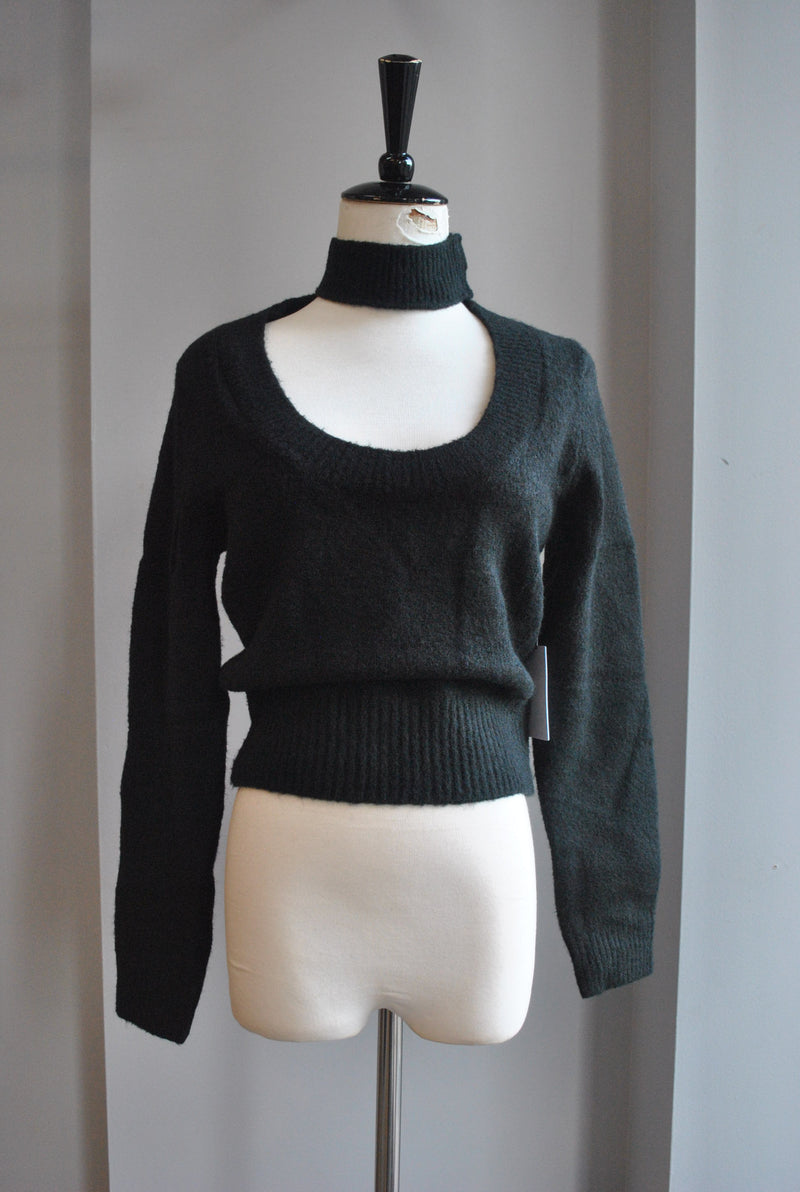 BLACK CUT OUT SWEATER TOP
