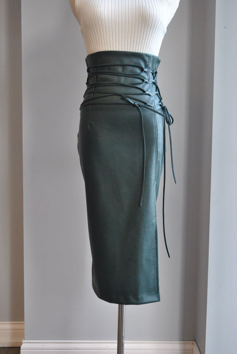 EMERALD GREEN HIGH WAISTED FAUX LEATHER SKIRT
