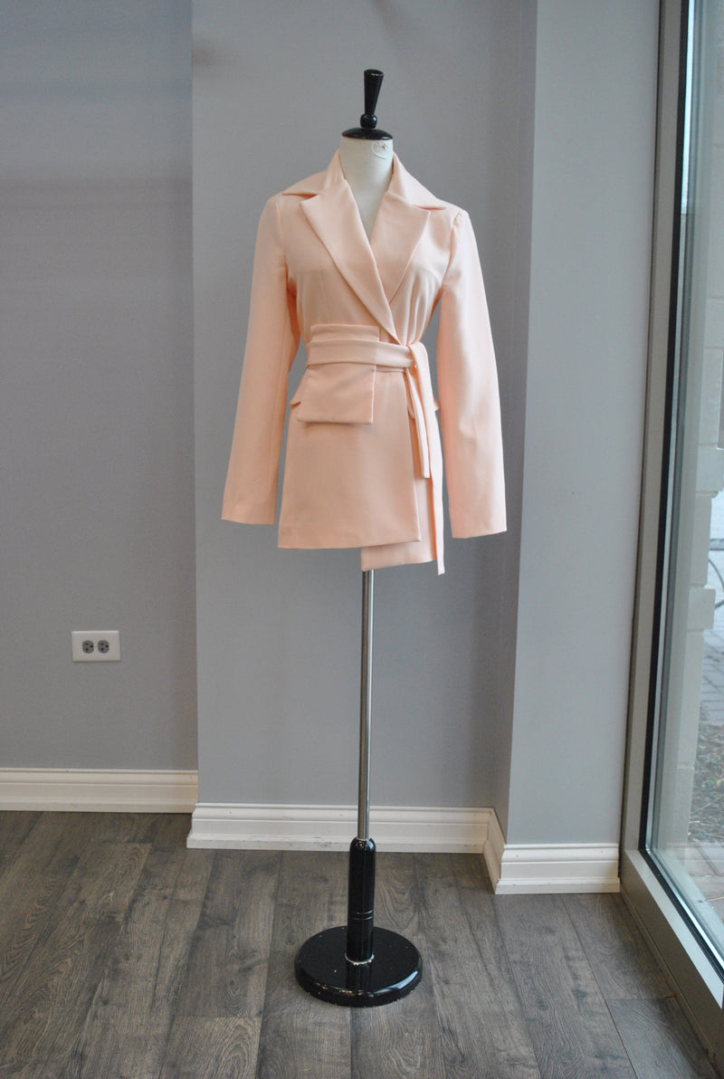 PEACH SPRING OVERSIZED BLAZER WITH A BELT