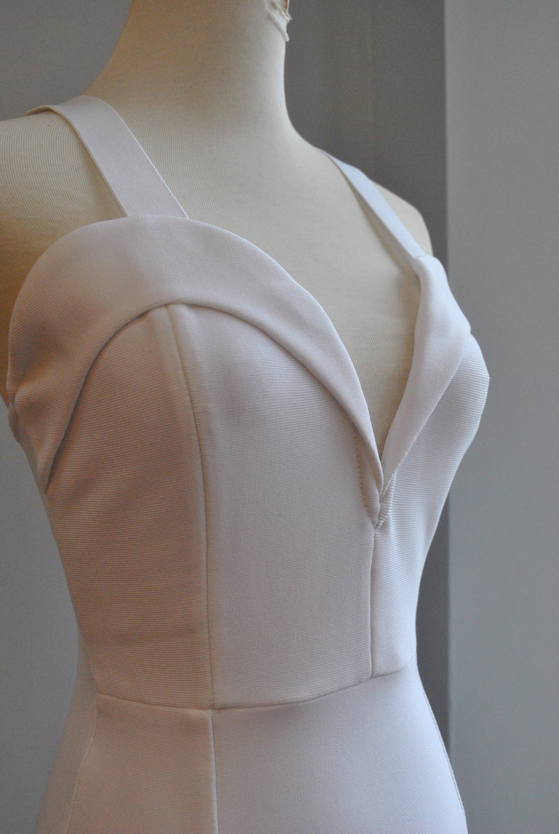WHITE BANDAGE DRESS WITH FEATHERS