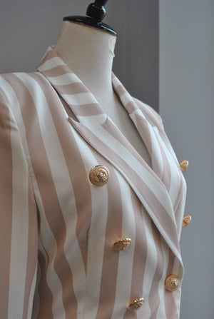 DOUBLE BREASTED BEIGE AND WHITE BLAZER