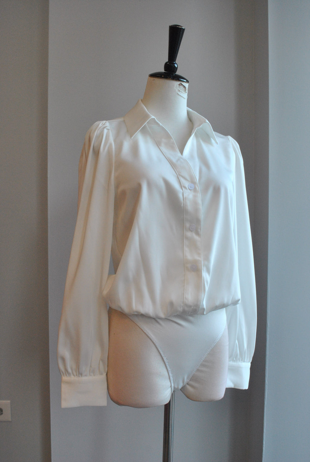 WHITE SHIRT BODYSUIT