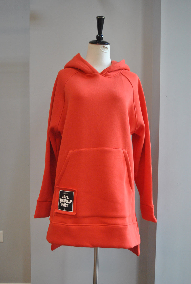 ORANGE SWEATSHIRT WITH A HOODIE