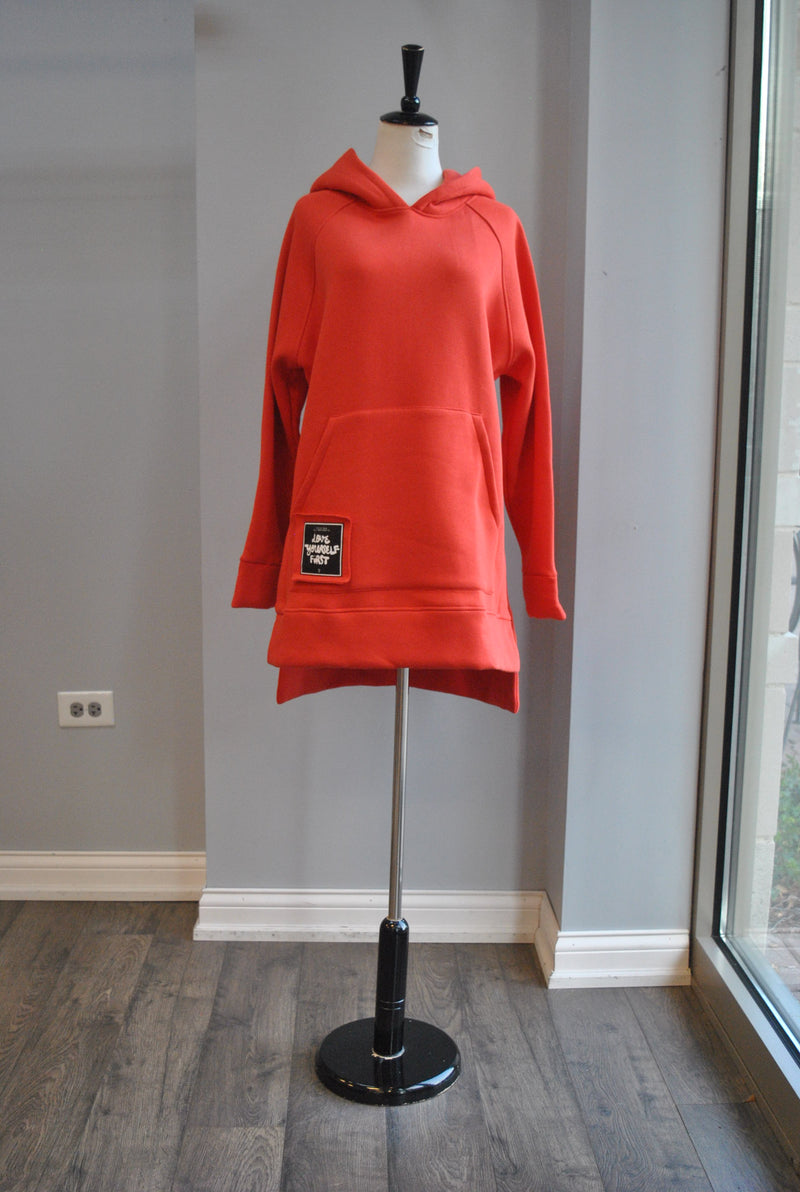 ORANGE SWEATSHIRT WITH A HOODIE