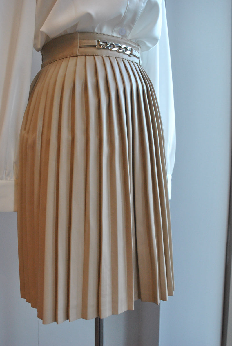 CAPPUCCINO FAUX LEATHER PLEATED SKIRT
