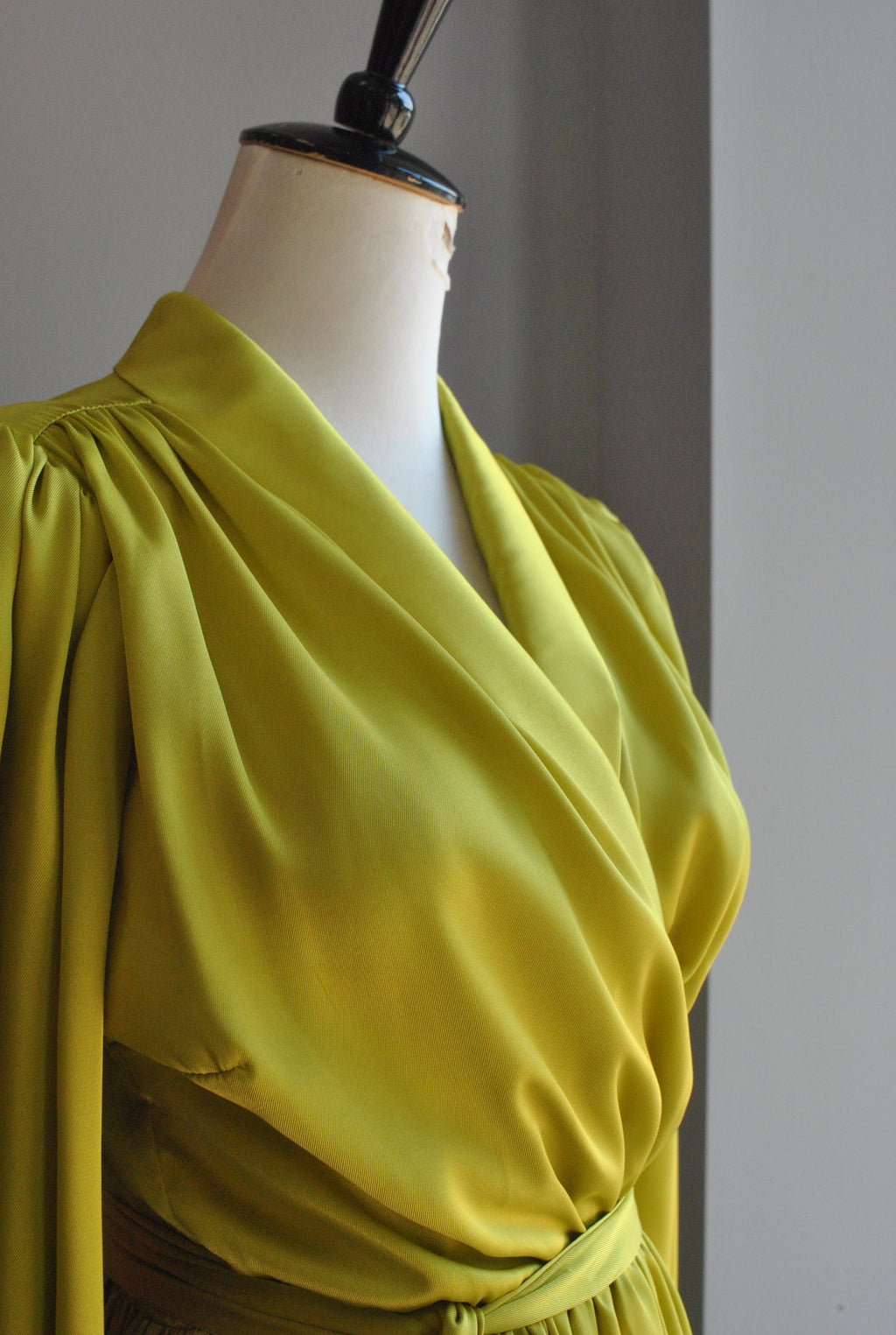 LIME GREEN FIT AND FLAIR MINI DRESS WITH SIDE POCKETS